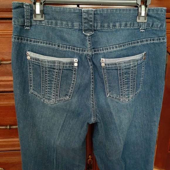 Christopher & Banks Women's Straight Modern Jeans - Size 6 short - Picture 6 of 10
